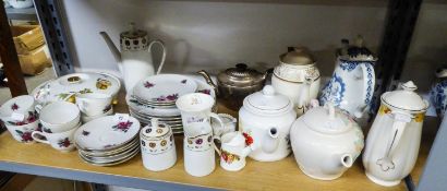 A CZECHOSLOVAKIAN PART TEA SERVICE, A ROYAL WORCESTER 'EVESHAM' CIRCULAR TUREEN AND COVER, A THREE