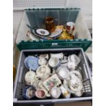 LARGE QUANTITY OF MISC CERAMICS AND POTTERY TO INCLUDE; TANKARDS, JUGS, SMALL VASES, COMMEMORATIVE