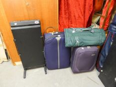 CORBY 7000 ELECTRICAL TROUSER PRESS, ?THERM CURVE?; 3 CANVAS SUITCASES AND A CANVAS SUIT HOLDER (5)