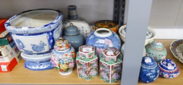 A SELECTION OF GINGER JARS, VARIOUS DESIGNS AND SHAPES AND A WEDGWOOD TWO HANDLED PEDESTAL BOWL, AND