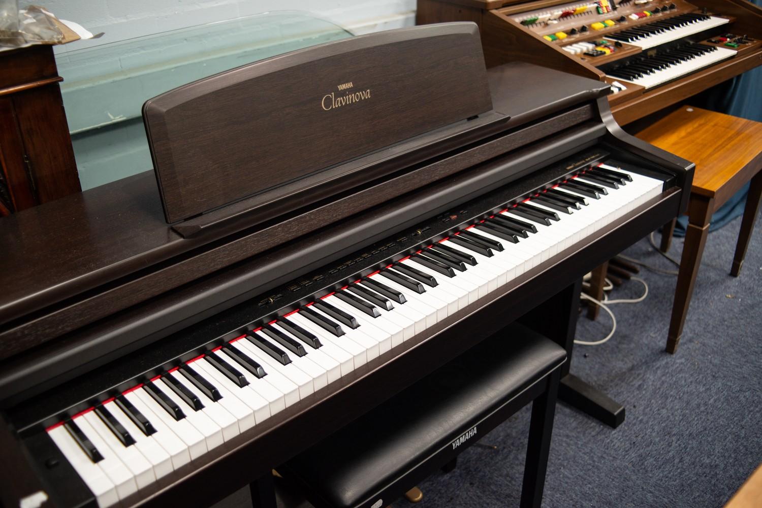 YAMAHA 'CLAVINOVA' SEVEN OCTAVE KEYBOARD, MODEL CLF-155 STEREO WITH METRONOME AND REVERB MULTI-MID - Image 3 of 7