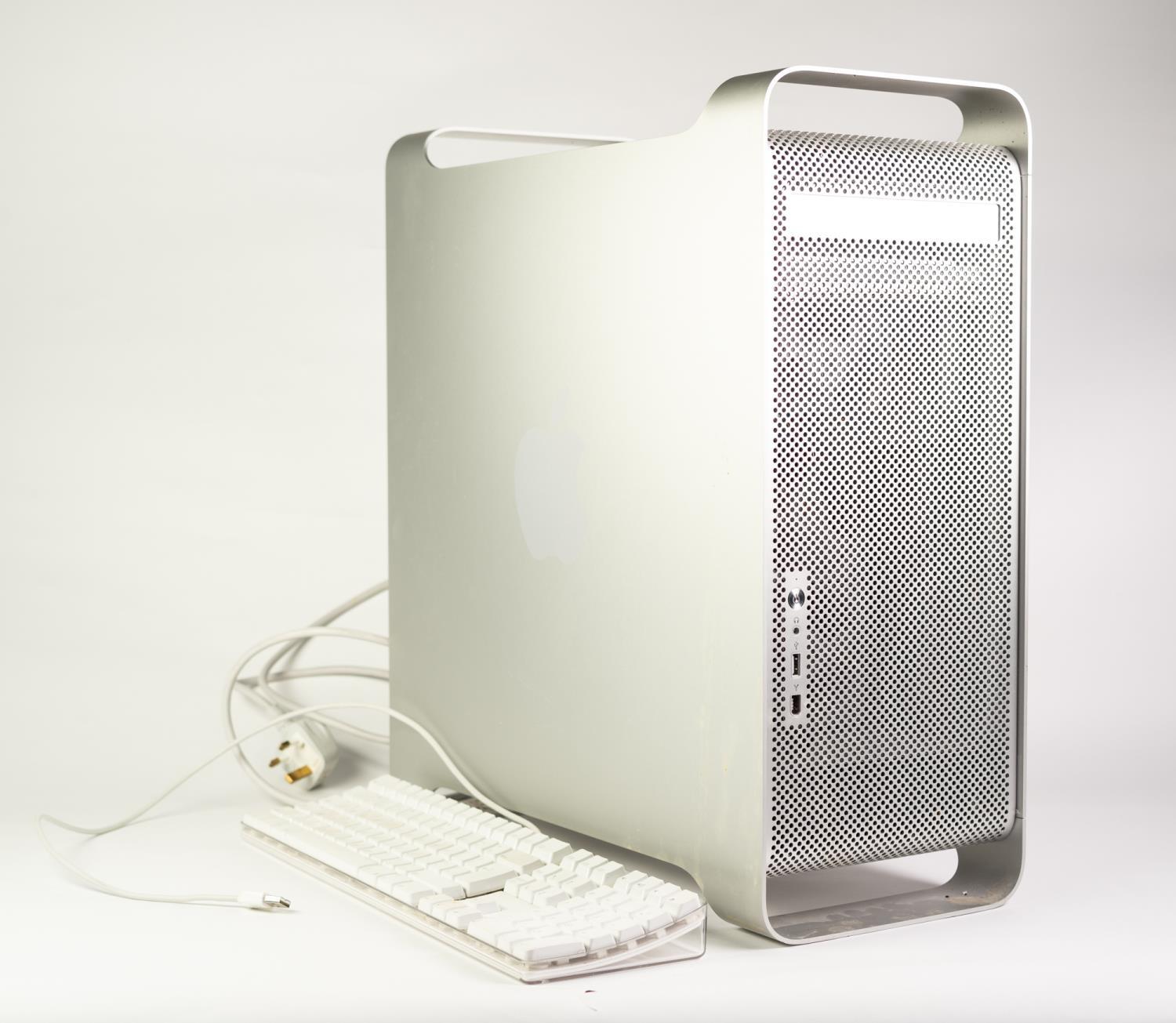 APPLE POWER MAC G5 TOWER, MODEL NO. A1047, with power lead, apple keyboard in Power Mac G4 box