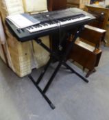 YAMAHA PSR S700 KEYBOARD ON STAND