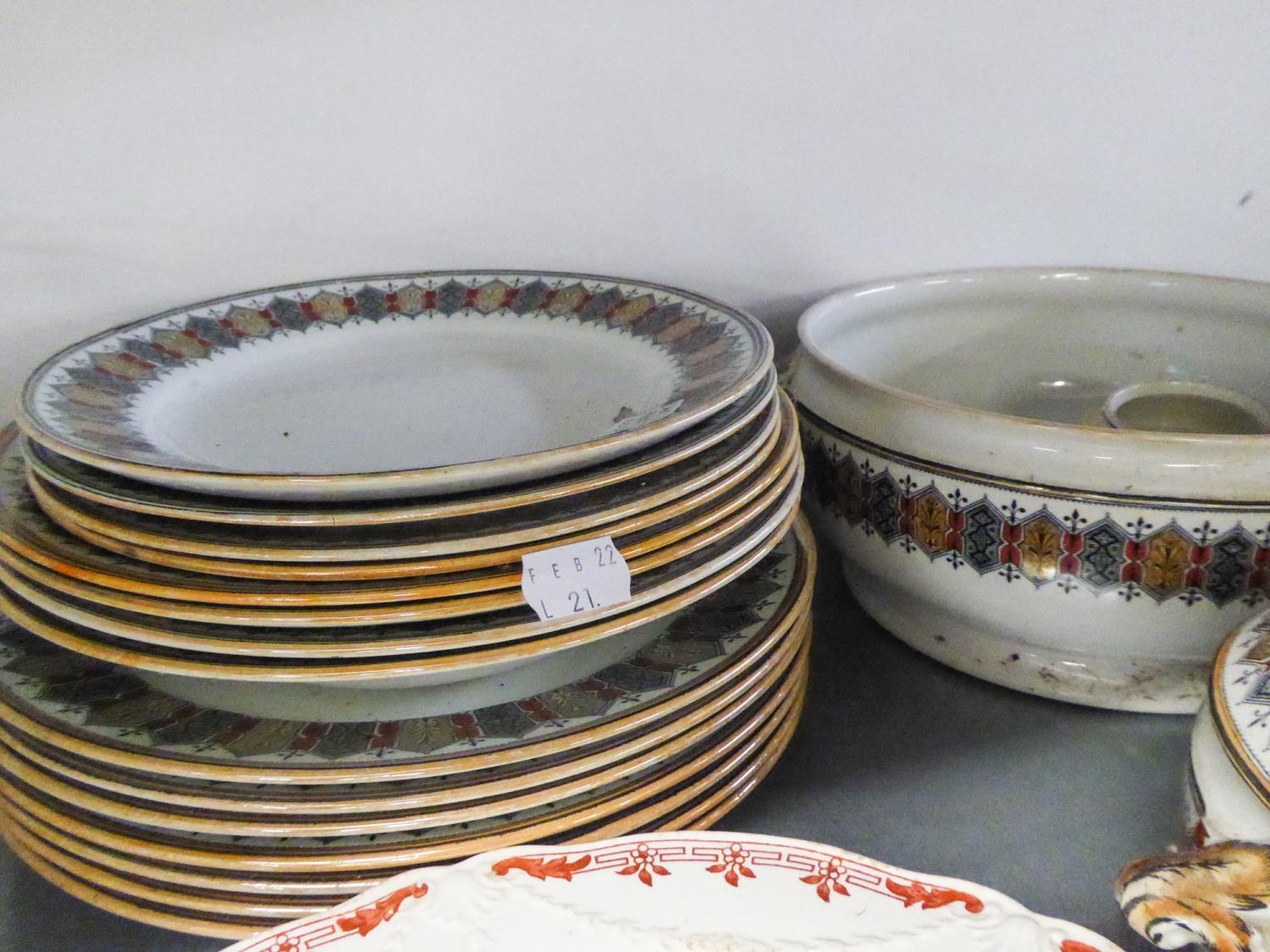 EARLY TWENTIETH CENTURY DOULTON BURSLEM 'CELLINI' PATTERN POTTERY PART DINNER SERVICE INCLUDES; - Image 2 of 2