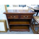 A MAHOGANY SMALL TWO-TIER OPEN BOOKCASE, WITH TWO DRAWERS ABOVE