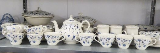 AN EXTENSIVE CHURCHILL POTTERY BREAKFAST SERVICE FOR NINE PERSONS  (APPROX 70 PIECES)