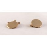 PAIR OF 9ct GOLD CUFFLINKS with finely textured large disc tops, 1.75cm diameter, ingot shaped ends,