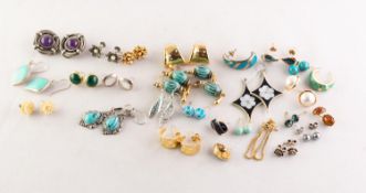 6 PAIRS OF SILVER AND STONE SET EARRINGS AND 20 PAIRS OF COSTUME EARRINGS (some lack butterfly