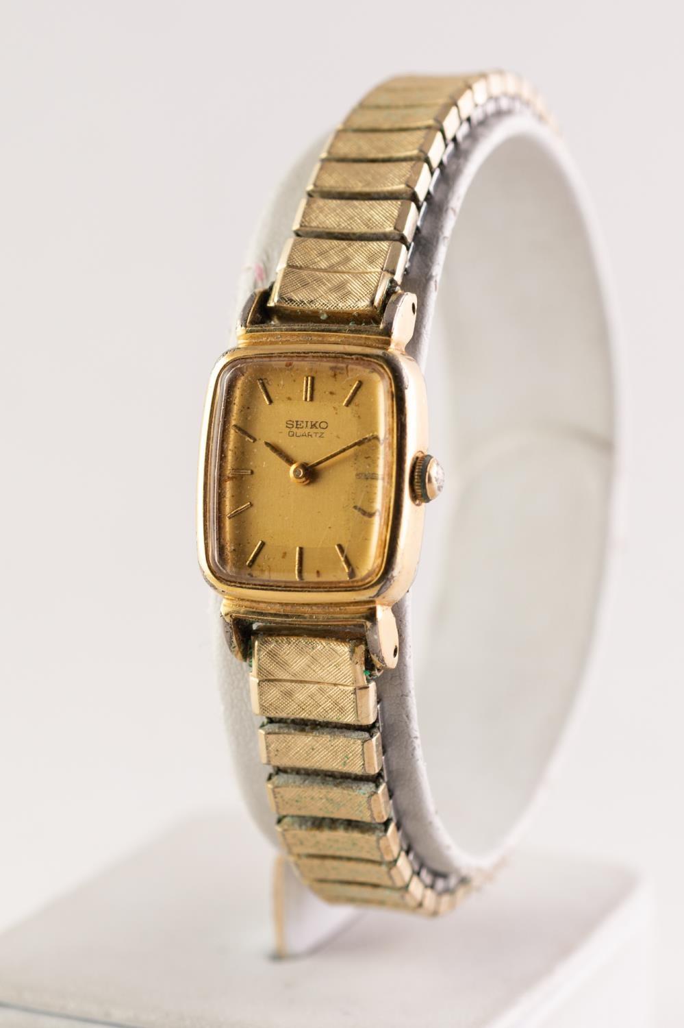 LADY'S AVIA, SWISS, GOLD PLATED BRACELET WATCH with 17 jewels incabloc movement, small square - Image 4 of 6