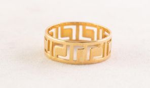 18ct GOLD BROAD BAND RING with pierced letter L pattern, 3 gms, ring size N/O