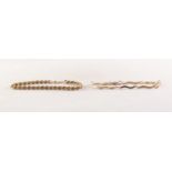 9ct GOLD BRACELET WITH ALTERNATED WAVY LONG LINKS AN PLAIN CIRCULAR LINKS, with trigger clasp, 7 1/