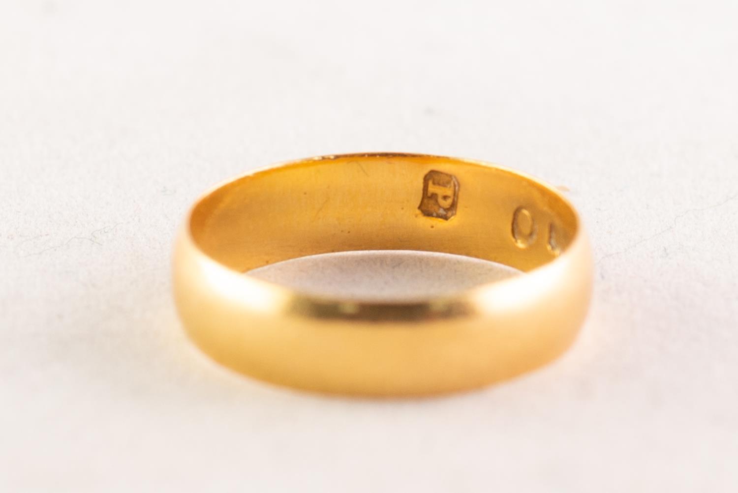 EDWARDIAN 22ct GOLD BROAD WEDDING RING, Birmingham 1906, 2.5gms, ring size L/M - Image 3 of 3