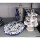 EIGHT PIECES OF MODERN DUTCH DELFT AND PORTUGUESE BLUE AND WHITE POTTERY (8)
