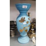 A LARGE VICTORIAN BLUE OPAQUE GLASS VASE, APPROX 15" HIGH