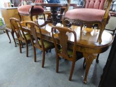 18TH CENTURY STYLE FIGURED WALNUT WOOD DINING ROOM SUITE OF EIGHT PIECES, ON SHELL CARVED CABRIOLE