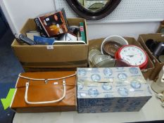 QUANTITY OF KITCHEN ITEMS TO INCLUDE; A KENWOOD FOOD MIXER, TABLE MATS, UTENSILS, MIXING BOWLS