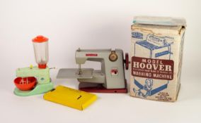 METTOY CIRCA 1950s BOXED CHILD'S TIN PLATE HOOVER WASHING MACHINE, with hand crank impeller and