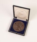 JOANNES HUNTER BRONZE MEDALLION, awarded for Medical Jurisprudence 1958, in plush lined box