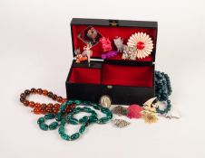 * SMALL SELECTION OF COSTUME JEWELLERY including seven moulded plastic animal brooches and a GILT