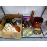 MIXED LOT TO INCLUDE; A CD SHOWER COMPANION, DECORATIVE BOXES, SEWING ITEMS, BUTTONS, SMALL CIRCULAR