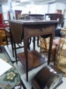 AN EARLY 20TH CENTURY MAHOGANY OVAL PEMBROKE OCCASIONAL TABLE, WITH CROSSBANDED BORDERS, END DRAWER,
