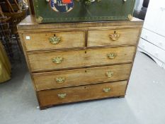 AN EARLY 19TH CENTURY MAHOGANY CHEST OF TWO SHORT AND THREE LONG DRAWERS, 3?5? WIDE