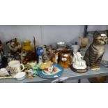A LARGE CERAMIC MODEL OF A SEATED CAT AND SUNDRY DECORATIVE ITEMS