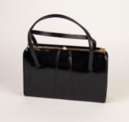 VINTAGE LADY'S BLACK LEATHER HANDBAG, the gold plated mount stamped Elbeif, England, 10 1/4in (26cm)