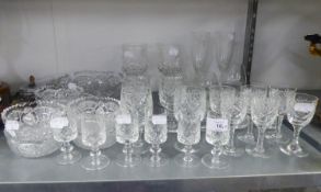 GOOD QUALITY CUT GLASS FRUIT BOWL AND SIX CUT GLASS MATCHING DISHES, 4 CUT GLASS WINE GLASSES, 6 CUT