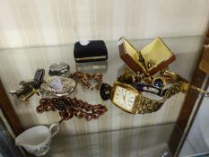 SMALL QUANTITY OF MISC COSTUME JEWELLERY TO INCLUDE; CUFF LINKS, WATCHES, BROOCH AND A SILVER
