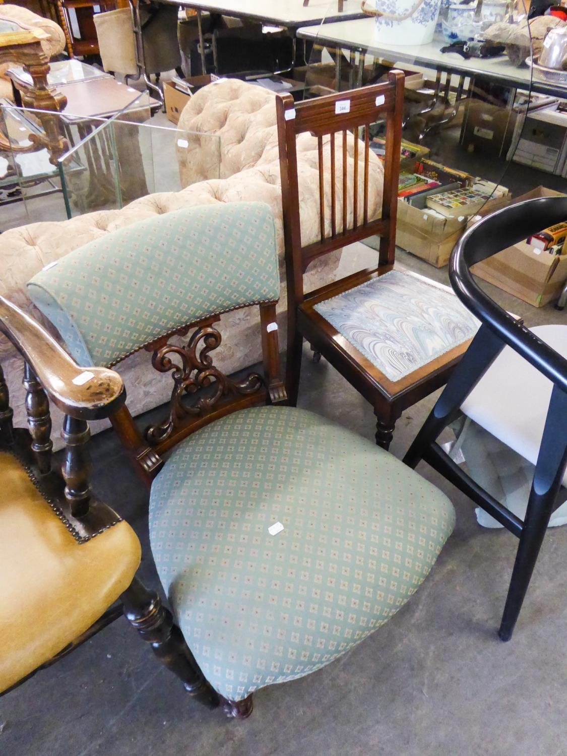 VICTORIAN NURSING CHAIR WITH UPHOLSTERED BACK PANEL AND SEAT, SHORT TURNED FRONT SUPPORTS, WITH