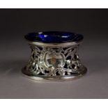 EARLY 20th CENTURY IRISH SILVER SMALL DISH RING OF GEORGIAN DESIGN, cast and pierced with rocaille