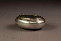 GUSTAVE KELLER, PARIS, SILVER COLOURED METAL POCKET SNUFF OR PILL BOX, of oval form with gilt