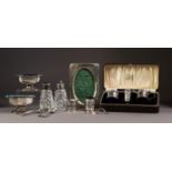 CASED SILVER THREE PIECE CONDIMENT SET, Birmingham 1927/30; TWO ODD SILVER MUSTARD POTS, with blue