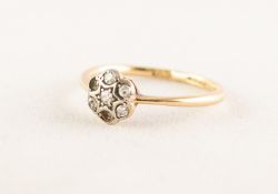 18ct GOLD CLUSTER RING set with five small old cut diamonds (two small diamonds missing), 2 gms,