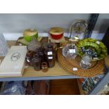 MIXED LOT- A MODERN ACCTIM MANTEL CLOCK, A BOXED SET OF 'LAGUIOLE' KNIVES, A BEADED COSTUME