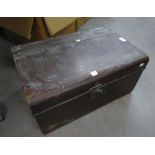 EARLY TWENTIETH CENTURY MAHOGANY BOX, IN THE STYLE OF A TIN TRUNK, WITH ROUNDED FRONT EDGE AND