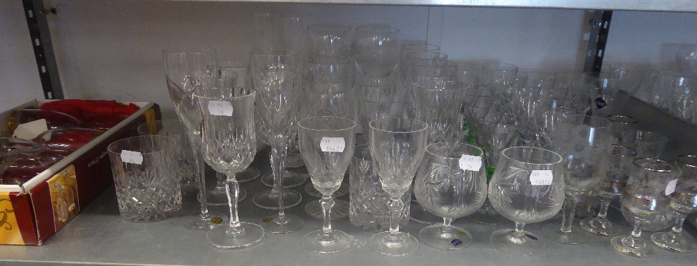 TWO BOXED SETS OF DRINKING GLASSES AND A QUANTITY OF VARIOUS STEM WINES AND TUMBLERS - Image 2 of 2