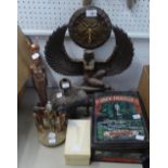 COMPOSITION MANTEL CLOCK IN THE FORM OF A THE EGYPTIAN WINGED GODDESS 'ISIS' HAVING BATTERY