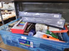 MIXED LOT TO INCLUDE - A SELECTION OF ACRYLIC PAINTS, PASTEL CHALKS, DECORATIVE FIGURINES (BOXED),