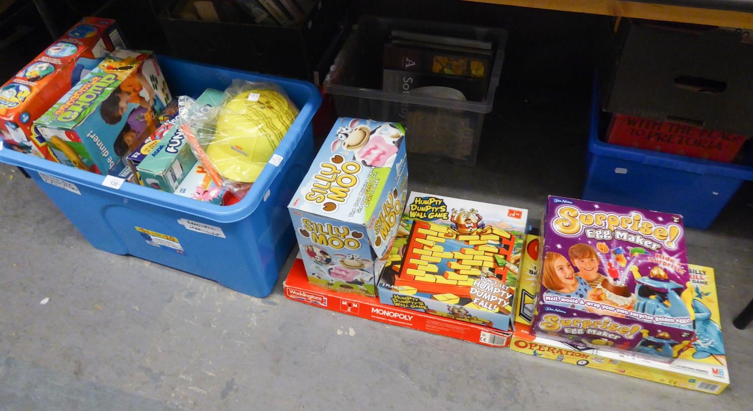 SELECTION OF CHILDREN'S BOXED GAMES, INCLUDING; OPERATION, CROCODILE CHOMP, HUNGARY HIPPOS ETC... (