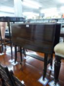 A GOOD QUALITY MAHOGANY SUTHERLAND TABLE, STANDING ON SQUARE LEGS WITH SLATTED SUPPORTS