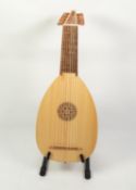 EMS HERITAGE 8 COURSE RENAISSANCE LUTE, in fitted black case