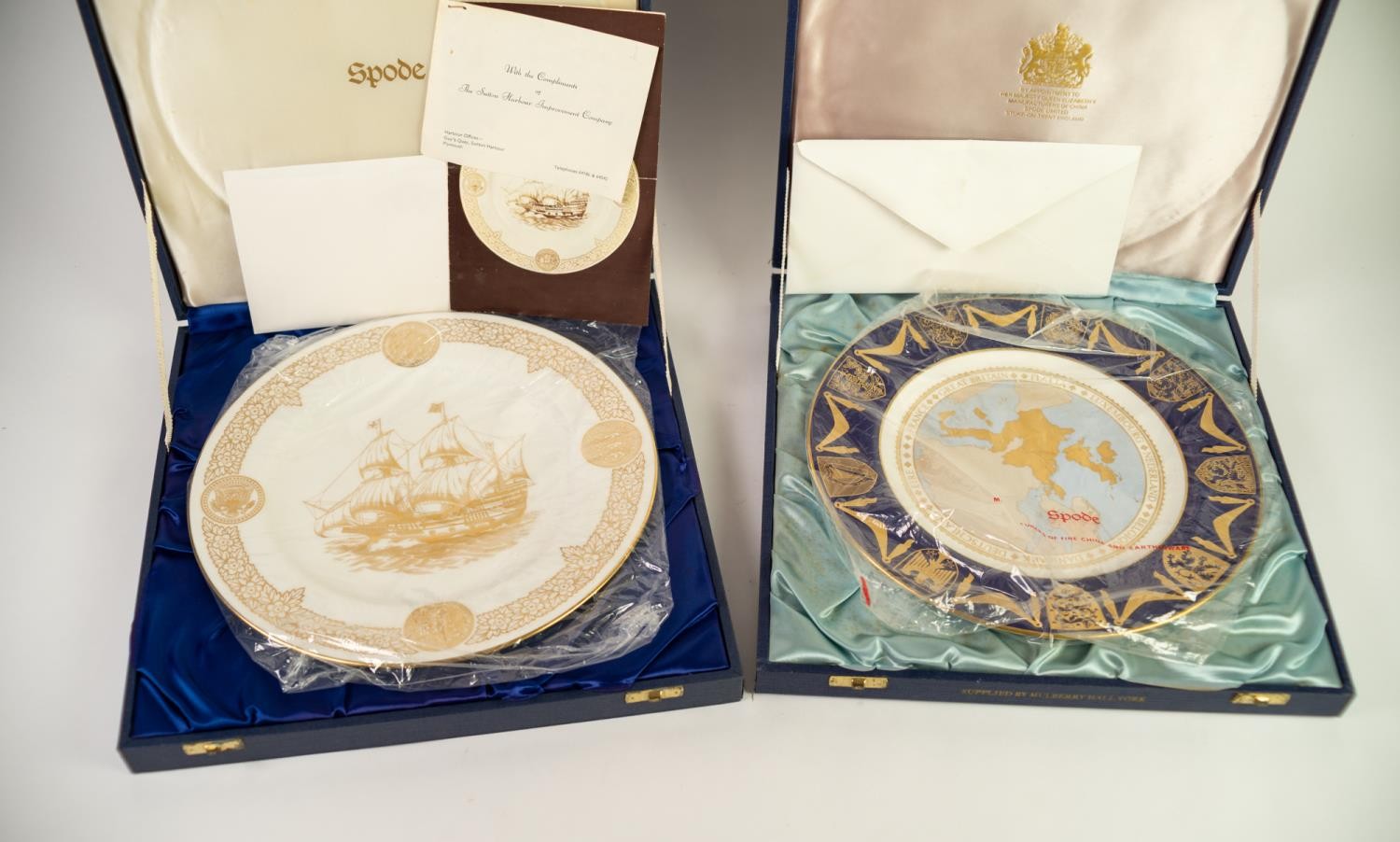 BOXED SPODE CHINA LIMITED EDITION PLATE, 350th ANNIVERSARY OF MAYFLOWER SAILING, 10 1/2" (26.7cm) - Image 2 of 2