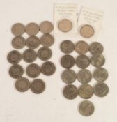 TWENTY NINE QUEEN ELIZABETH II CROWN COINS, including 1972 Silver wedding x 18 and 1965 Churchill