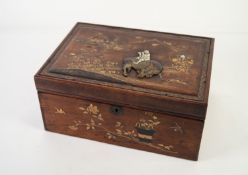 19th CENTURY JAPANESE PICTORIALLY LACQUERED ROSEWOOD LARGE BOX, the hinged lid overlaid with a