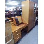 A SUITE OF STAG LIGHT OAK BEDROOM FURNITURE, VIZ A COMBINATION WARDROBE WITH MIRROR; A SINGLE