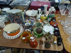 A MIXED LOT TO INCLUDE; SMALL DECORATIVE ORNAMENTS, DECORATIVE AFTERSHAVE BOTTLES, 5 BOTTLES OF