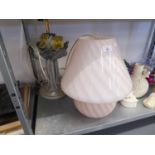 A LARGE ONE PIECE OPAQUE PINK GLASS TABLE LAMP (APPROX 40cm) HIGH AND A MODERN FLORAL EMBOSSED