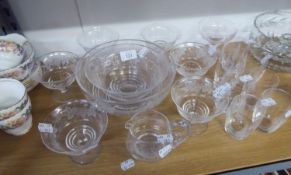 SET OF EIGHT PIECE ETCHED GLASS DESERT SET, COMPRISING; A LARGE PEDESTAL BOWL, SIX SMALL PEDESTAL